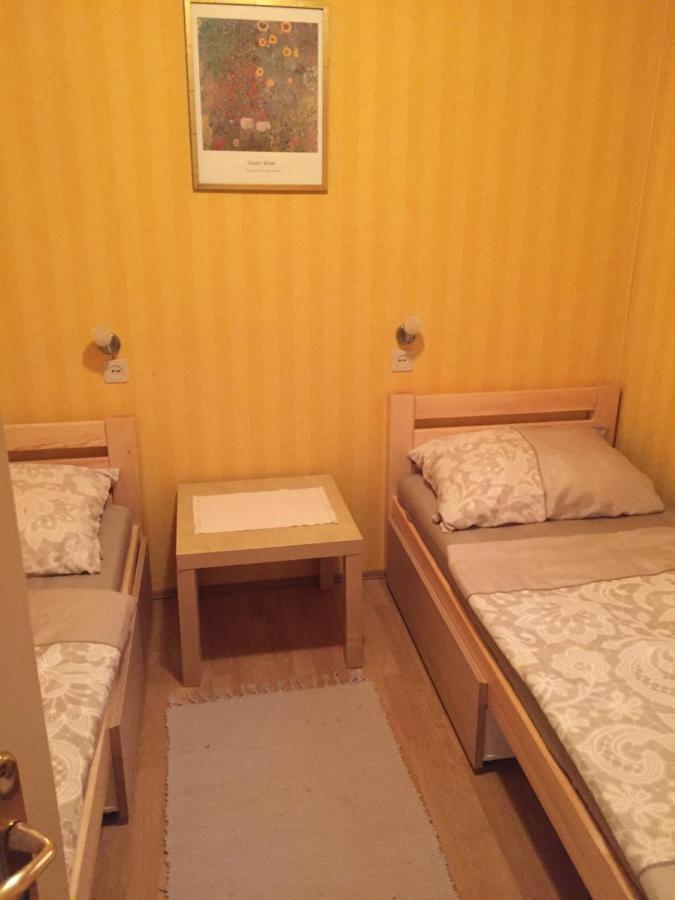 Oeroekzoeld Apartmanok Balatonfenyves Exterior foto