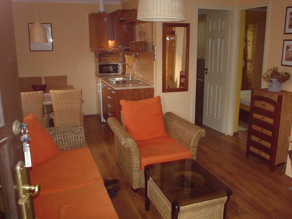 Oeroekzoeld Apartmanok Balatonfenyves Quarto foto
